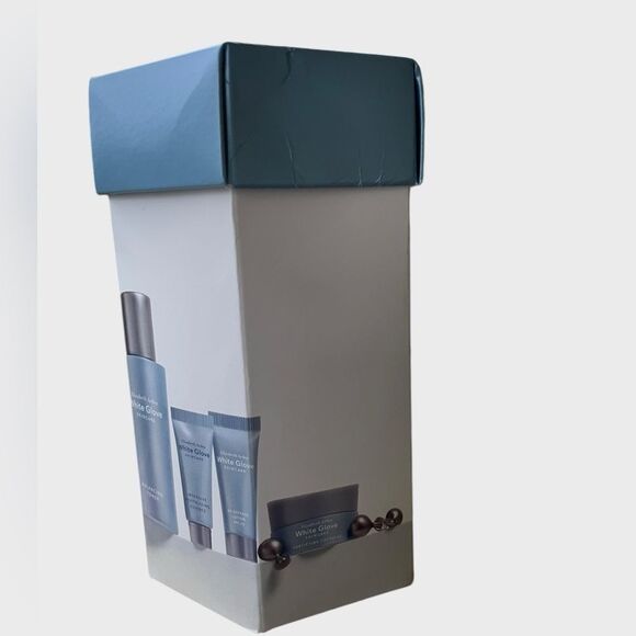 Elizabeth Arden White Glove Skincare Set - Picture 5 of 6